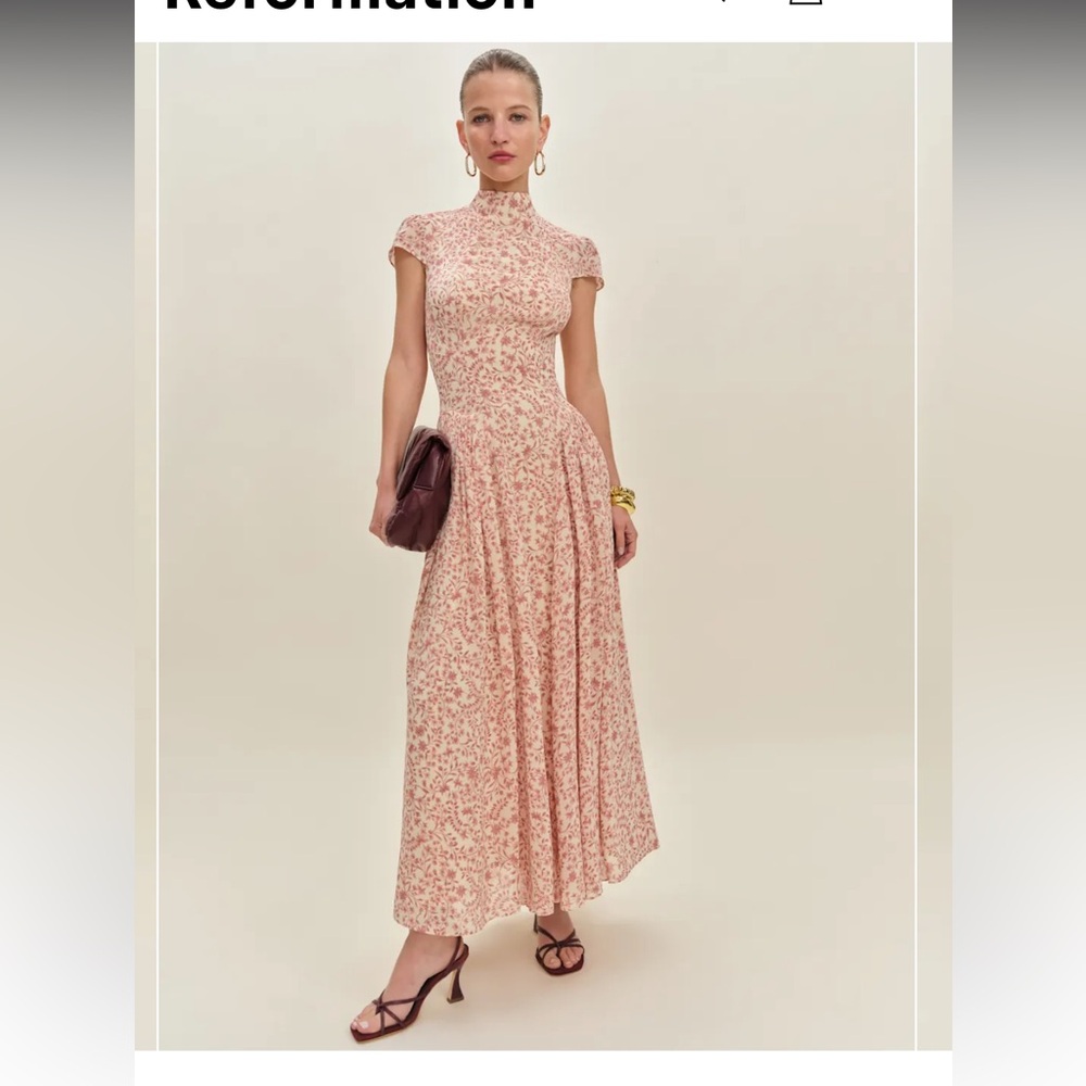 Reformation Maven Dress- Seasonal
– Corinne